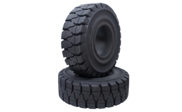 landscape-standard-880x540-Focus-tires-stacked